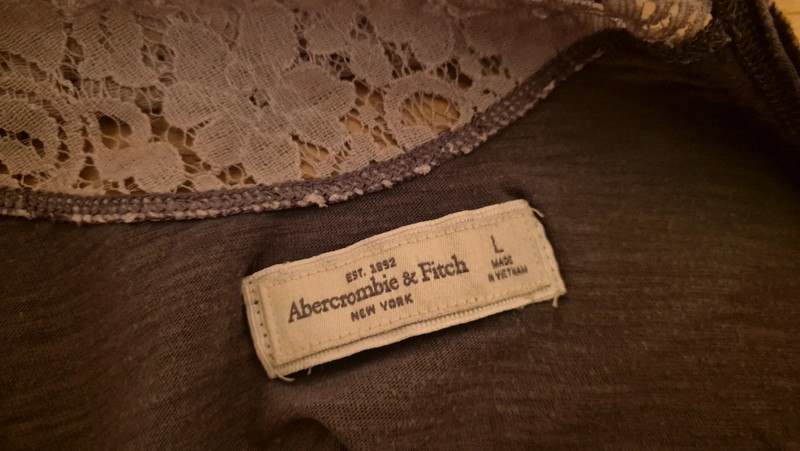 Abercrombie&Fitch top met kant 3