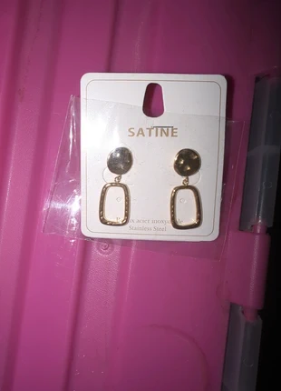 Boucles d oreilles Satiné acier inoxydable , brand: Satine, condizioni: Nuovo con cartellino, €2.99, €3.84 include la Protezione acquisti