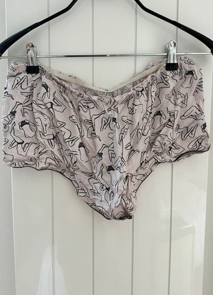 Love Stories pyjamas shorts, brand: Love Stories, condition: Very good, size: M / 38 / 10, €2.00, €2.80 includes Buyer Protection