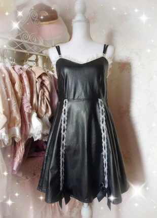 Robe courte jsk Ank rouge gothique lolita jirai kei simili cuir dentelle, marque: Ank Rouge, état: Neuf sans étiquette, taille: S / 36 / 8, 45,00 €, 47,95 € Protection acheteurs incluse