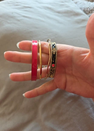 Bangle bundle, brand: no brand, condition: Very good, £2.50, £3.33 includes Buyer Protection