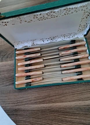 Service 12 couteaux années 50, marque: sans marque, état: Très bon état, 10,00 €, 11,20 € Protection acheteurs incluse