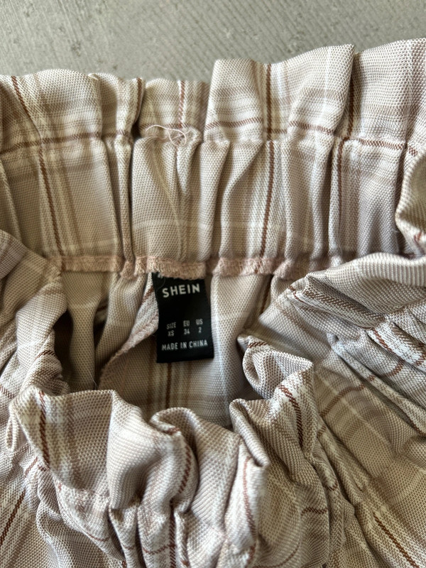 Short à carreaux habillé beige - photo numéro 3
