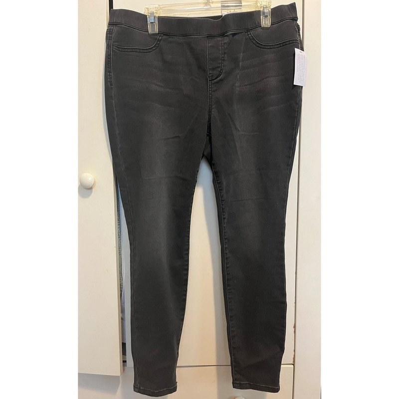 Style & Co. Black/Dark Grey Jeggings 1