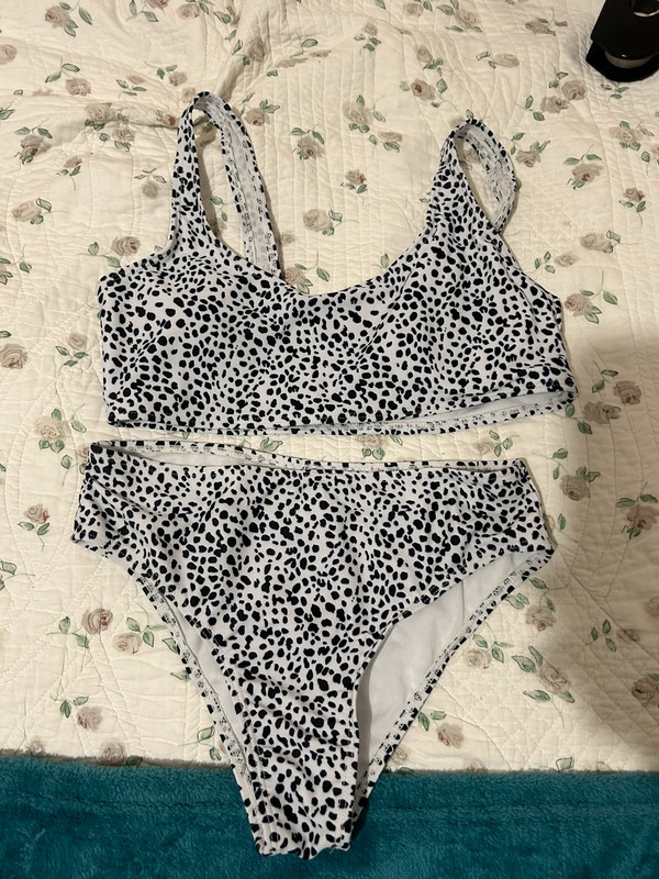 maillot de bain 2 pièces noir et blanc 1