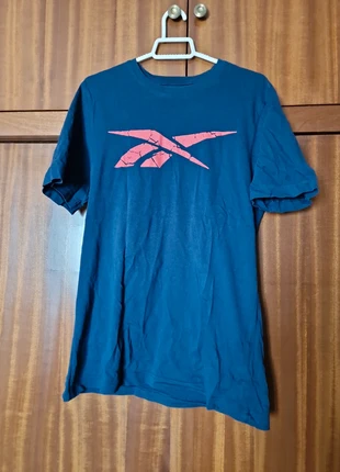 Camiseta Reebok , marque: Reebok, état: Très bon état, taille: M, 4,00 €, 4,90 € Protection acheteurs incluse