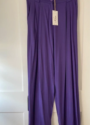 Pantalon large plissé, brand: QooQ, condition: New with tags, size: L / 40 / 12, €22.00, €23.80 includes Buyer Protection