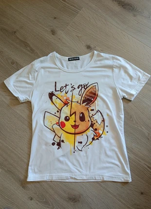 T-shirt Pokemon, marca: Pokémon, estado: Bom, tamanho: XS, €3.00, €3.85 inclui Proteção do Comprador