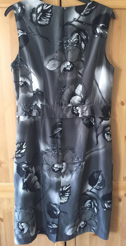 Laura Ashley Occasion Grey Floral Dress size 16 | Vinted
