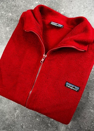 Veste polaire Patagonia rouge zippée logo brodé - XL homme - polyester PP 25, marque: Patagonia, état: Satisfaisant, taille: XL, 25,00 €, 26,95 € Protection acheteurs (Pro) incluse