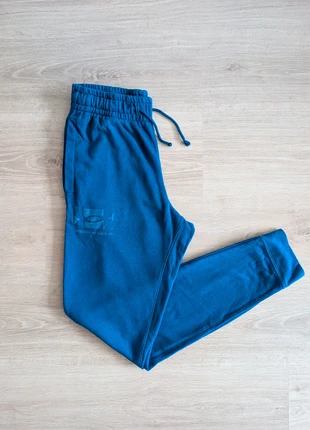 Jogging Under Armour bleu sportwear taille S, brand: Under Armour, condizioni: Ottime, taglia: S, €18.00, €19.60 include la Protezione acquisti
