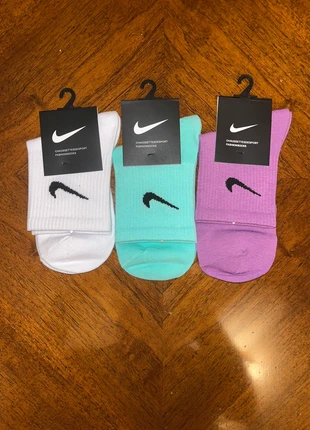 Calzini Nike nuovi – design classico, brand: Nike, condizioni: Nuovo senza cartellino, taglia: Taglia unica, €12.00, €13.30 include la Protezione acquisti Pro