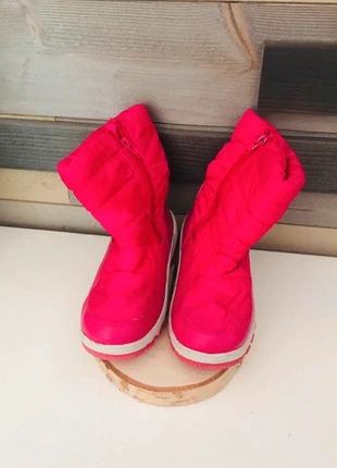 Bottes de neiges de couleur rose fuschia fille 33 les chamois, marca: Le Chamois, estado: Muito bom, tamanho: 33, €5.00, €5.95 inclui Proteção do Comprador