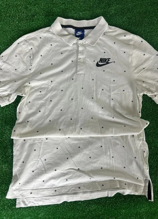 Polo Nike blanco con logo negro estilo sport vintage talla S #266, brand: Nike, condizioni: Ottime, taglia: S, €17.00, €18.55 include la Protezione acquisti