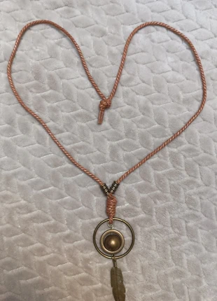 Collier sautoir bohème plume, marke: Boheme, zustand: Neu, 10,00 €, 11,20 € inklusive Vinted-Käuferschutz