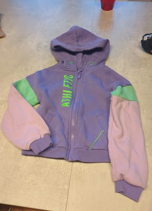 Gilet, merk: Kiabi, staat: Heel goed, maat: 3 jaar / 98 cm, € 2,00, € 2,80 inclusief Kopersbescherming