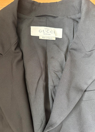 Gucci Black Blazer, marque: Gucci, état: Bon état, taille: M / 38 / 10, 40,00 €, 42,70 € Protection acheteurs incluse