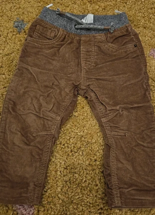 Bruine ribbelbroek, merk: C&A, staat: Heel goed, maat: 18-24 maanden / 86 cm, € 3,00, € 3,85 inclusief Kopersbescherming