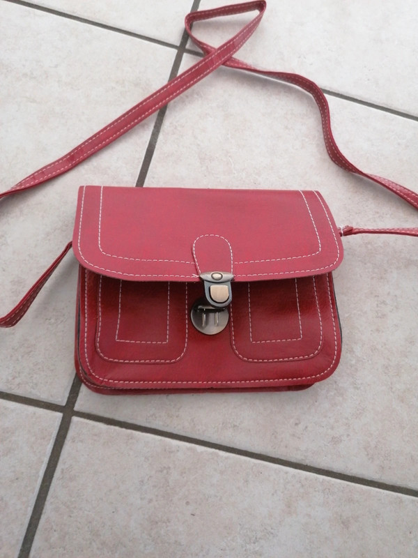 Petit sac main colier rouge Vinted