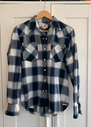 Chemine à carreaux Levi’s, marque: Levi's, état: Très bon état, taille: S, 25,00 €, 26,95 € Protection acheteurs incluse