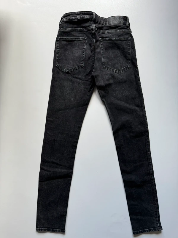 Jeans skinny noir gris H&M / Jeans à trous - photo numéro 7