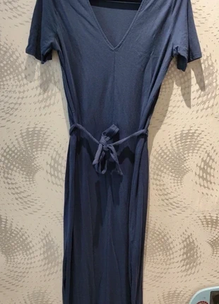 Robe longue ceinturée Kiabi Eco-Conception bleu marine taille M, marke: Kiabi, zustand: Sehr gut, größe: M / 38 / 10, 5,00 €, 5,95 € inklusive Vinted-Käuferschutz