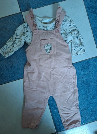 Ensemble t-shirt + salopette Snoopy en 6mois, marke: Peanuts, zustand: Sehr gut, größe: 6-9 Monate / 68, 3,00 €, 3,85 € inklusive Vinted-Käuferschutz