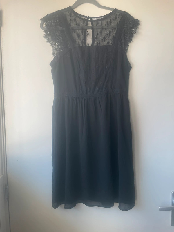 Black dress with lace yoke 1