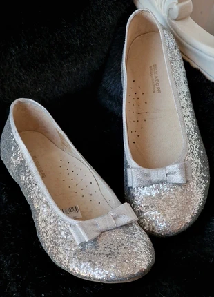 Sabrinas glitter prateadas com laço, marca: Mania do pé, estado: Novo com etiquetas, tamanho: 36, €25.00, €26.95 inclui Proteção do Comprador