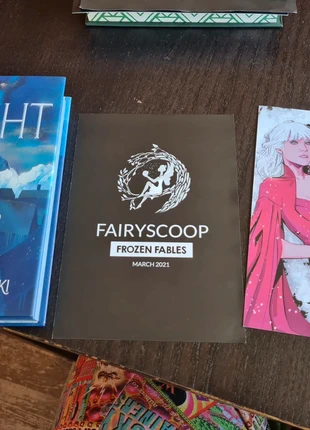 Fairyloot boek the bright and the pale van Jessica Rubinkowski, staat: Nieuw met prijskaartje, € 12,50, € 13,83 inclusief Kopersbescherming