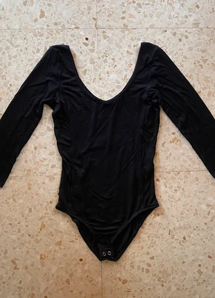 Body Negro Media Manga, merk: Bershka, staat: Nieuw zonder prijskaartje, maat: M / 38 / 10, € 6,00, € 7,00 inclusief Kopersbescherming