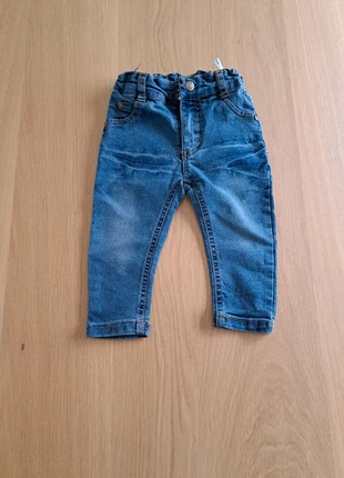 Jeans, merk: Zeeman, staat: Goed, maat: 9-12 maanden / 74 cm, € 1,00, € 1,75 inclusief Kopersbescherming