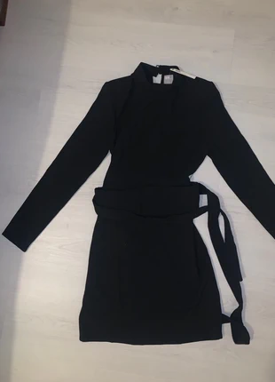 Aos zwarte jurk met hoge col en dikke riem bodycon jurk nieuw met prijskaart, merk: ASOS, staat: Nieuw met prijskaartje, maat: M / 38 / 10, € 30,00, € 32,20 inclusief Kopersbescherming