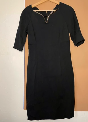 Robe ajustée mi longue , marke: Sinéquanone, zustand: Sehr gut, größe: L / 40 / 12, 9,00 €, 10,15 € inklusive Vinted-Käuferschutz