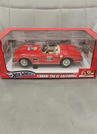 Ferrari 250 GT California – Hot Wheels – 1/18 – Rouge – Édition 60e anniversaire, marque: Hot Wheels, état: Très bon état, taille: Prématuré, jusqu'à 44cm, 90,00 €, 95,20 € Protection acheteurs incluse