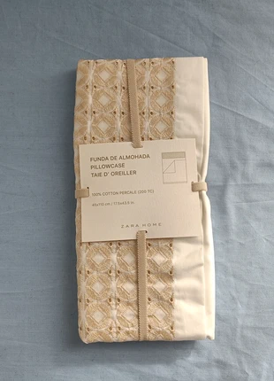 Funda de almohada de Zara Home. 45x110, marque: Zara Home, état: Neuf avec étiquette, taille: Autre, 14,00 €, 15,40 € Protection acheteurs incluse