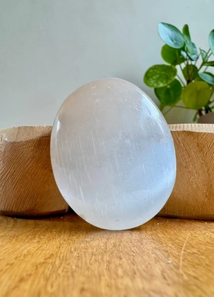 Handsteen seleniet, marque: Earth, état: Très bon état, 5,00 €, 5,95 € Protection acheteurs (Pro) incluse