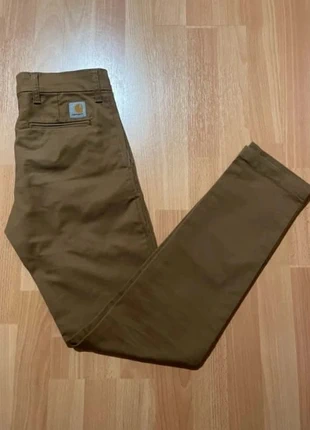 Pantalon chino Carhartt slim marron taille 32, merk: Carhartt, staat: Heel goed, maat: W23 | FR 32, € 15,00, € 16,45 inclusief Kopersbescherming