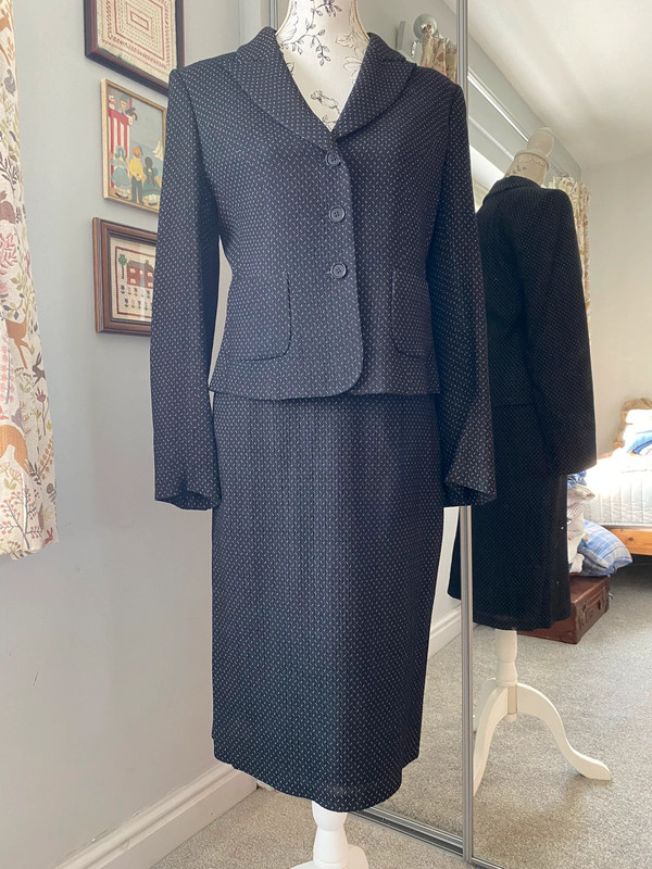 Laura Ashley suit | Vinted