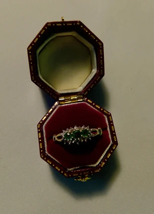 9 ct yellow gold emerald and diamond ring size Q hallmarked 375 excellent condition box not incuded, brand: NO LABEL, condition: Very good, size: 18.5 mm / Q½, £199.00, £209.65 includes Buyer Protection