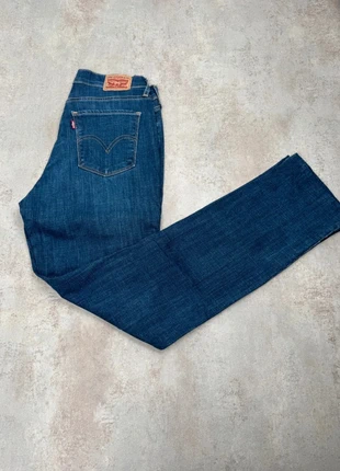 Jean Levi’s Classic Straight Femme Blue vintage – Taille 36 W29, merk: Levi's, staat: Heel goed, maat: S / 36 / 8, € 14,90, € 16,35 inclusief Kopersbescherming
