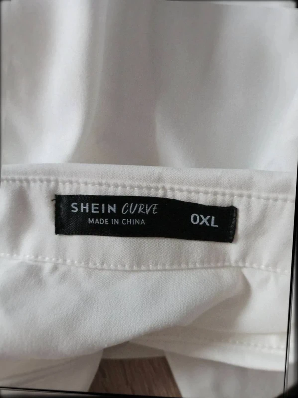 Chemise manches longues blanche neuve Shein femme taille 0XL (46) - photo numéro 5
