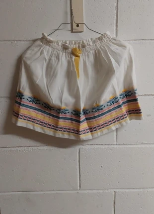 Zara Gonna Bianca Ricamata In Cotone, brand: Zara, condizioni: Nuovo senza cartellino, taglia: 10 anni / 140 cm, €2.50, €3.33 include la Protezione acquisti