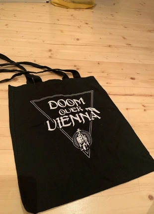 Doom Over Vienna Totebag Doommetal, marke: Metal, zustand: Sehr gut, 4,50 €, 5,43 € inklusive Vinted-Käuferschutz