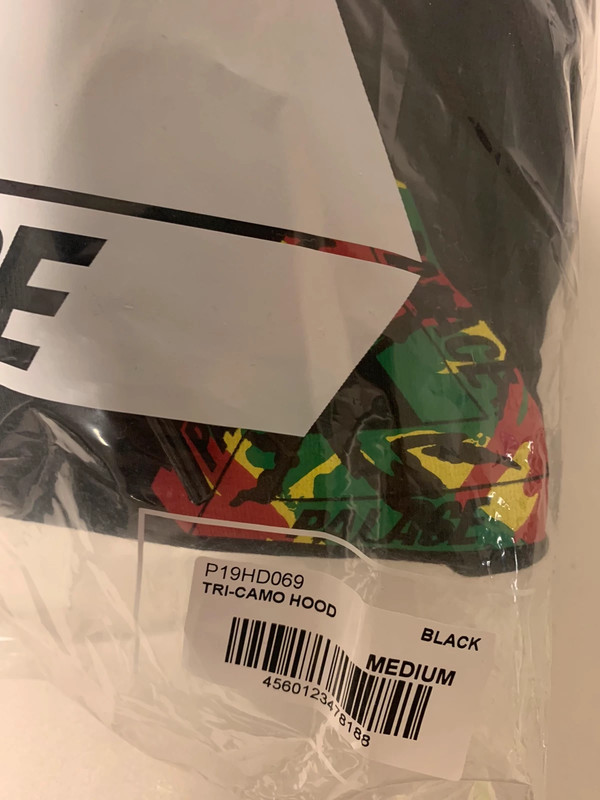 Palace tri camo hoodie hotsell