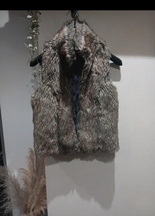 Gilet veste sans manches fausses fourrure jennyfer Taille S Fourrure motif bohème vintage, merk: Jennyfer, staat: Heel goed, maat: S / 36 / 8, € 16,80, € 18,34 inclusief Kopersbescherming