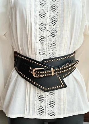 Large ceinture corset noire cloutée or esprit vintage, brand: jh store, condition: Very good, size: Adjustable, €16.00, €17.50 includes Buyer Protection Pro
