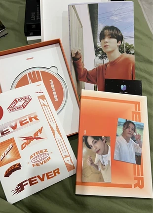Album ATEEZ fever officiel • État neuf, version complète, état: Neuf sans étiquette, 14,50 €, 15,93 € Protection acheteurs incluse