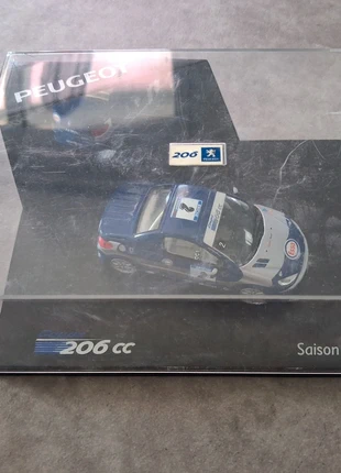 Voiture Peugeot 206cc en boite norev, marke: Norev, zustand: Sehr gut, größe: Einheitsgröße, 16,00 €, 17,50 € inklusive Vinted-Käuferschutz