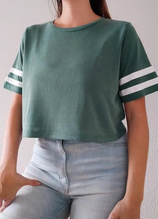 💚 Top manga corta verde oversized | Top T-shirt oversized vert 💚, marca: Local, estado: Muy bueno, tamaño: M / 38 / 10, 5,99 €, 6,99 € Protección al comprador incluida